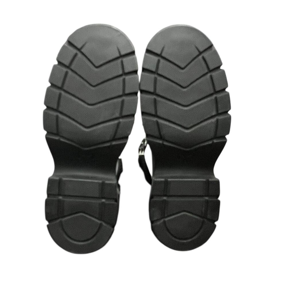 New! Marc Fisher Izuma Lugsole Boots in White/Black - Size 7.5 (MSRP $259) - Picture 10 of 11